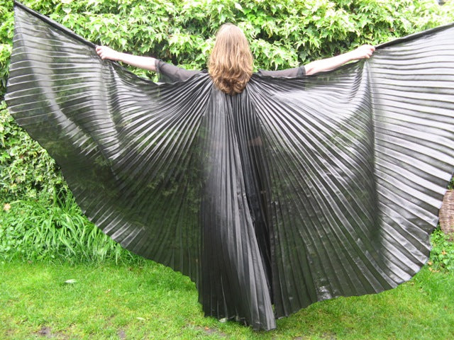 Isis Flügel Organza Lamé schwarz