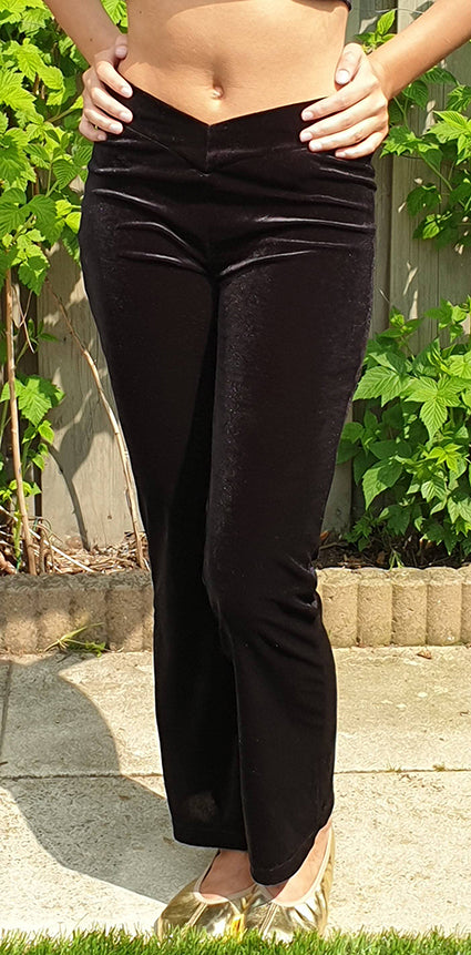 Samthose in Schwarz